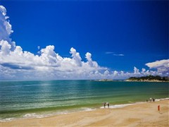 堪稱廣東水至清、沙至白的沙灘！ 汕尾紅海灣、國家級(jí)沙灘旅游區(qū)汽車兩天（ZJ）